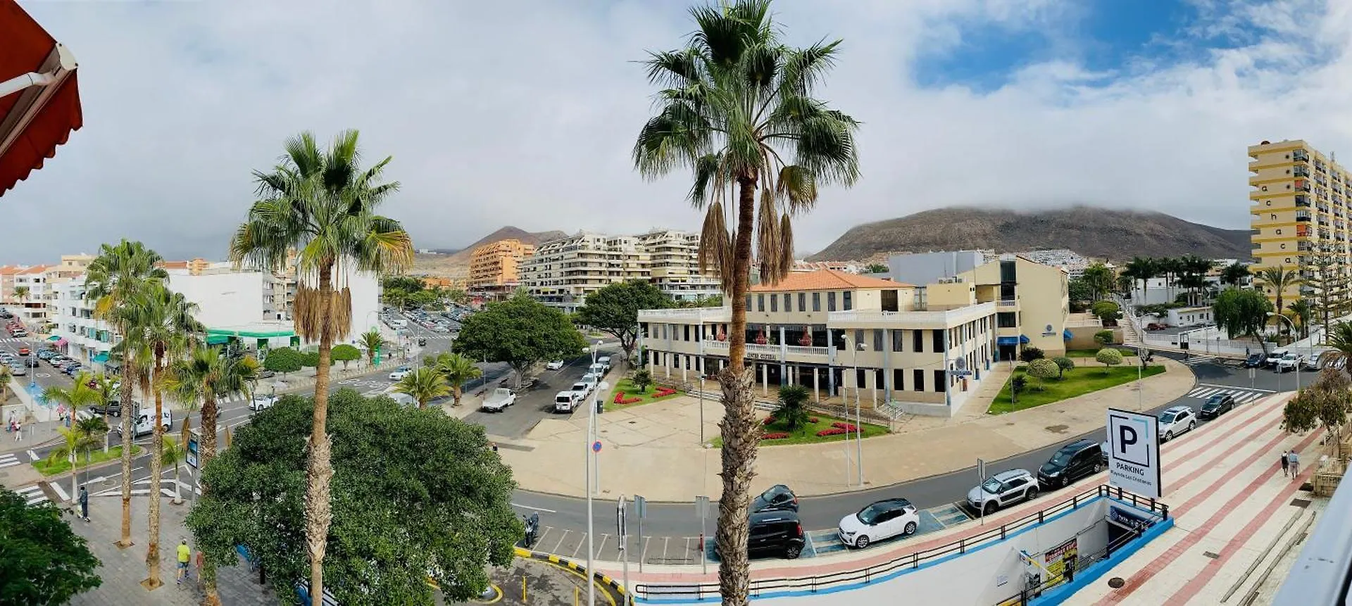 Elegante Apartamento En Los Cristianos Arona